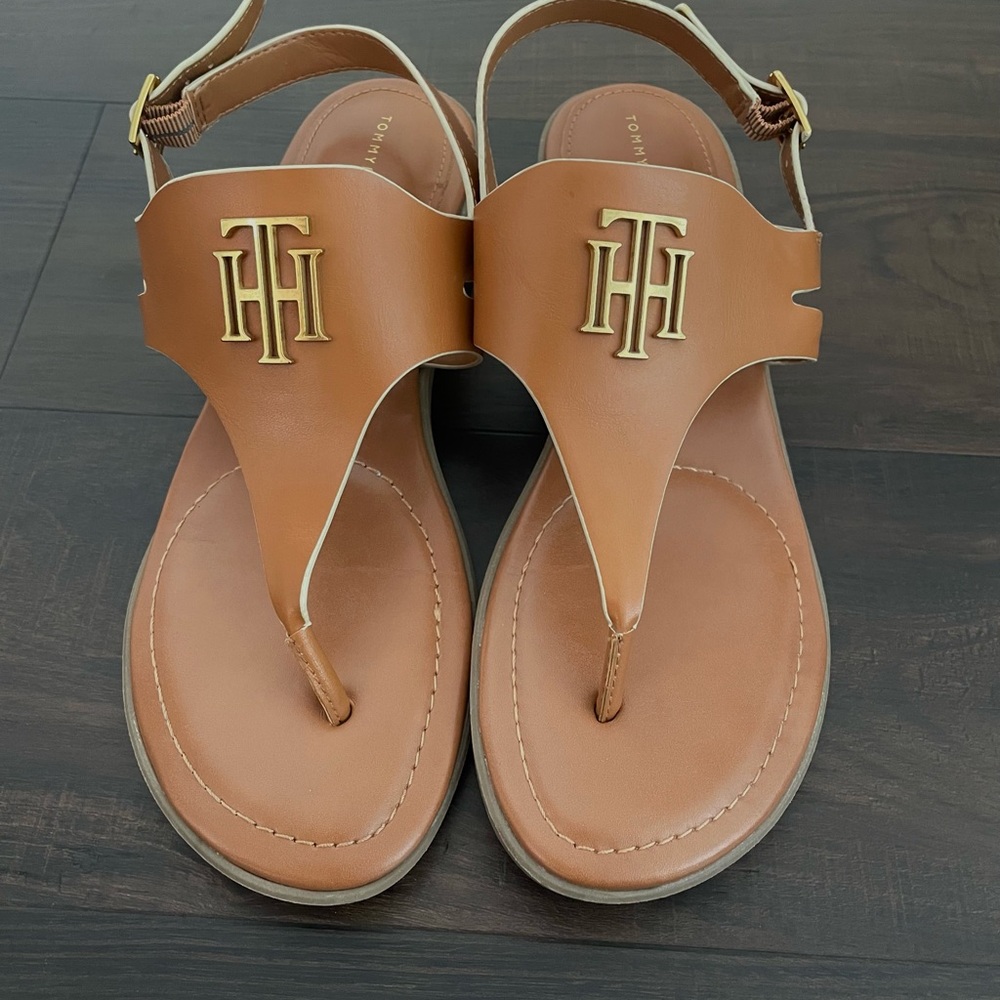 Tommy Hilfiger Tan Sandals with Gold Logo